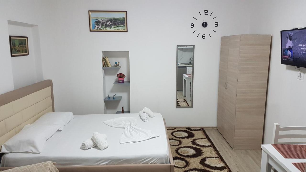 Klent Studio Apartment Pogradec Buitenkant foto