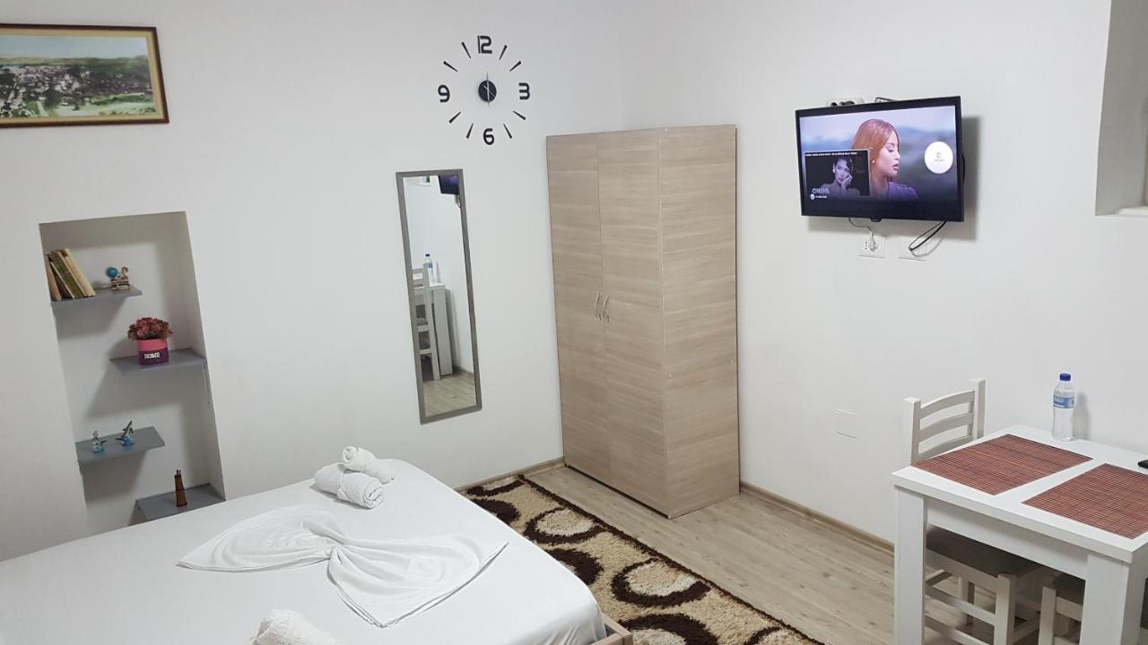 Klent Studio Apartment Pogradec Buitenkant foto